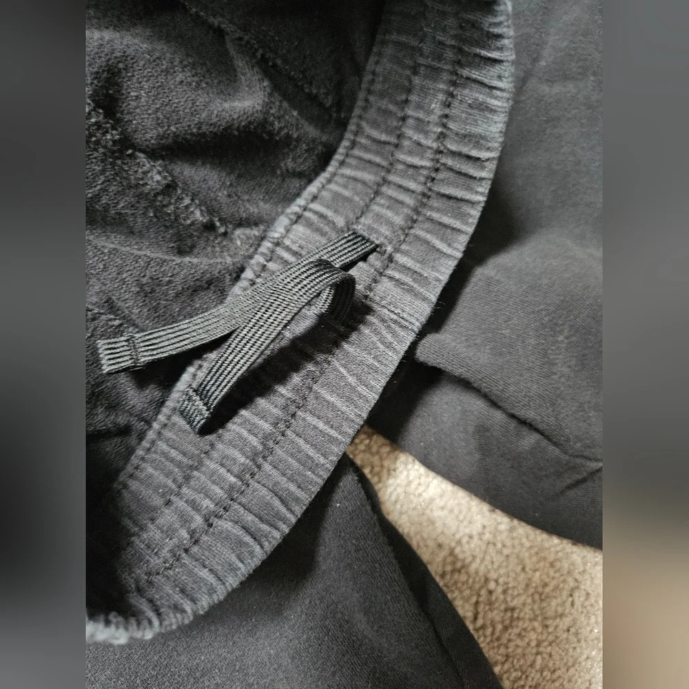 Small ADIDAS pants - Picture 5 of 5